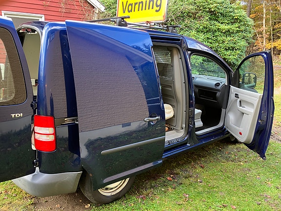 Volkswagen Caddy 5 of 5