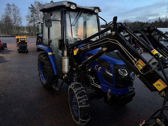 Traktor Blue MT 254Y, inkl. 4 i en skopa och snöplog