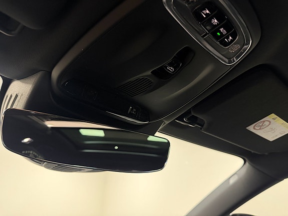 Volvo V90 Cross Country - 24