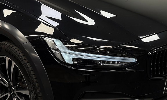Volvo V90 Cross Country - 5