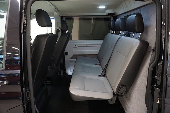 Volkswagen Transporter 15 of 19
