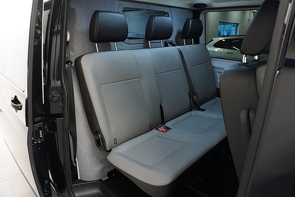 Volkswagen Transporter 16 of 19