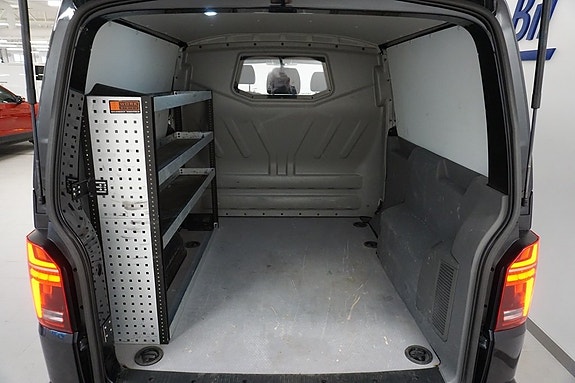 Volkswagen Transporter 18 of 19