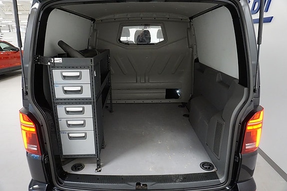 Volkswagen Transporter 18 of 19