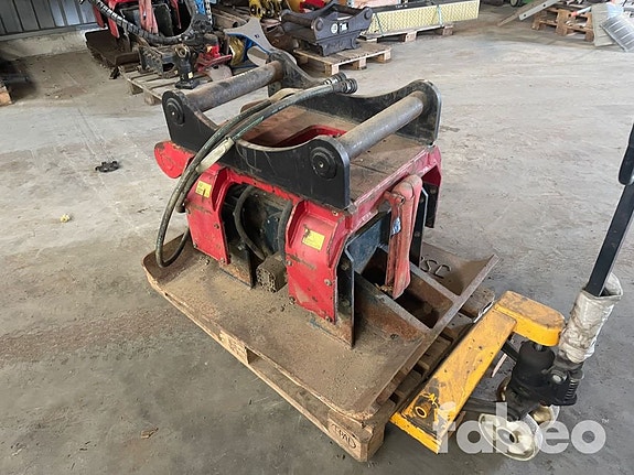 RF System Hydraulisk markvibrator S70-fäste (115945)