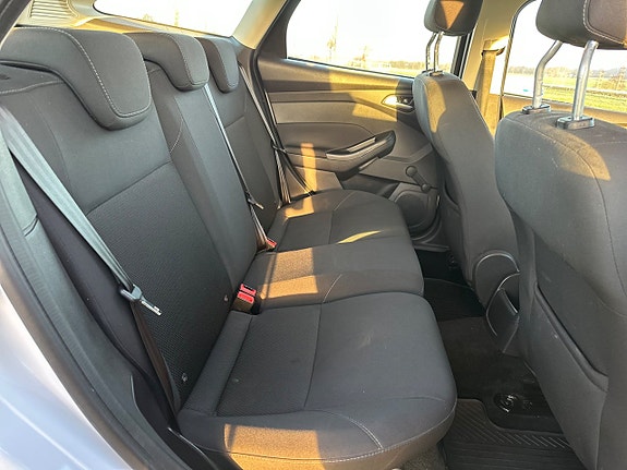 Ford Focus 12 of 16