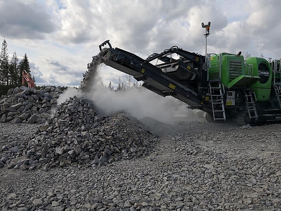 Käftkross/Förkross 900*600mm 28ton demomaskin