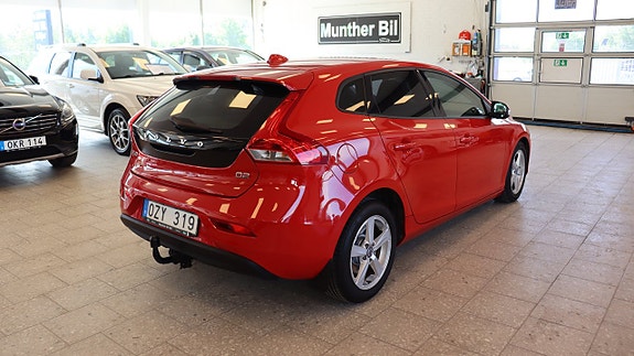 Volvo V40 5 of 16