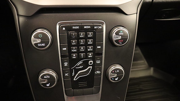 Volvo V40 16 of 16