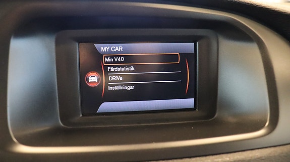 Volvo V40 15 of 16