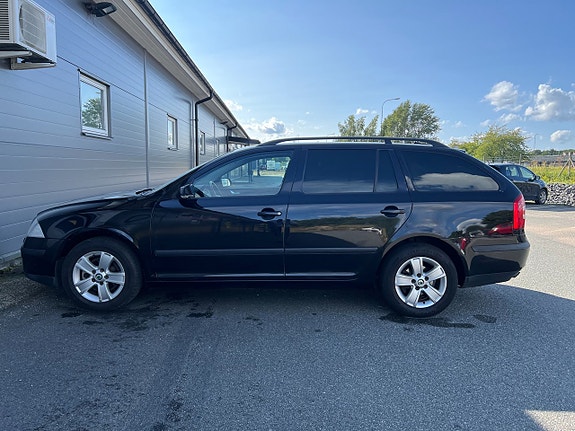 Skoda Octavia 8 of 13