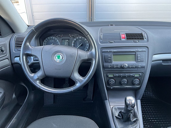 Skoda Octavia 10 of 13