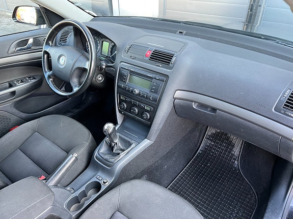 Skoda Octavia 9 of 13