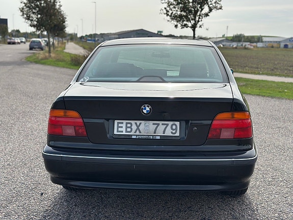 BMW 520 5 of 18