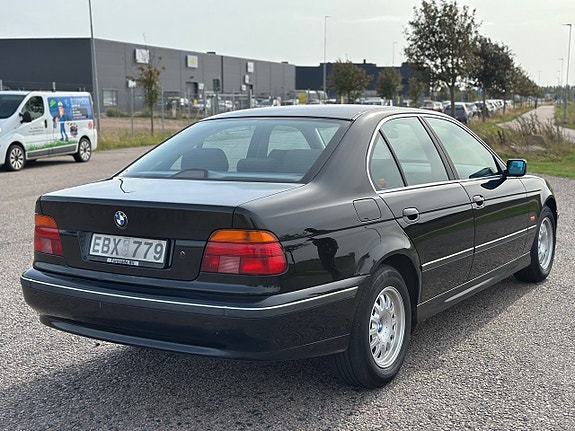 BMW 520 4 of 18
