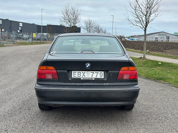 BMW 520 6 of 19