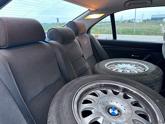 BMW 520 8 of 19