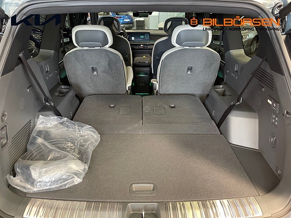 Kia EV9 14 of 15
