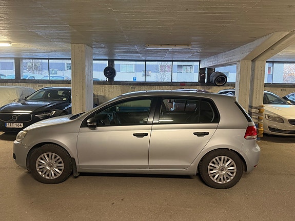 Volkswagen Golf VI 14 of 16