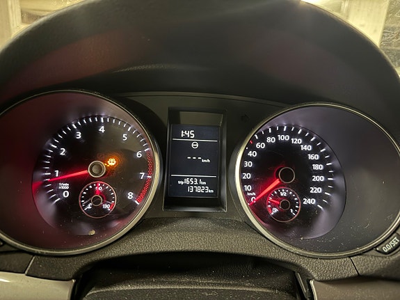 Volkswagen Golf VI 9 of 16