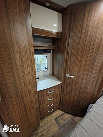 Polar 560 CTH VK Customized / Livingroom 7 of 8