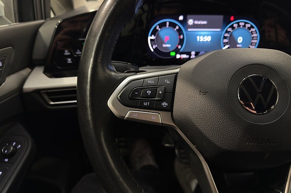 Volkswagen Golf Alltrack 10 of 25