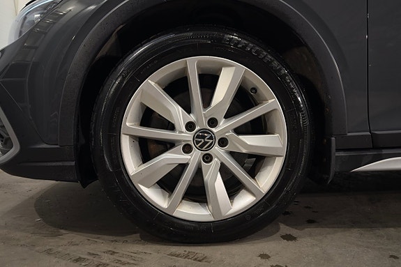 Volkswagen Golf Alltrack 25 of 25