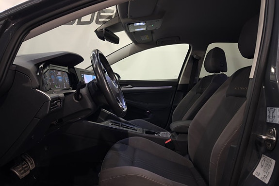 Volkswagen Golf Alltrack 7 of 25