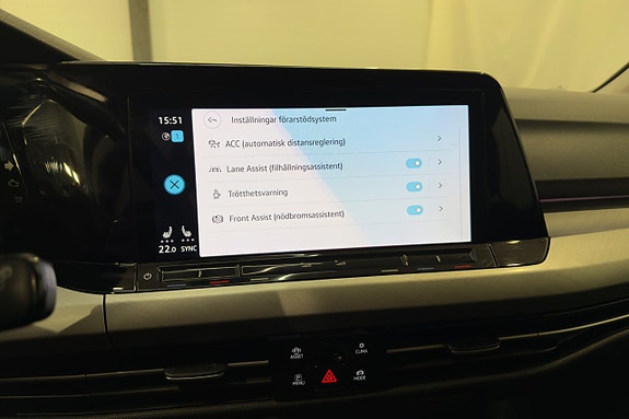 Volkswagen Golf Alltrack 19 of 25