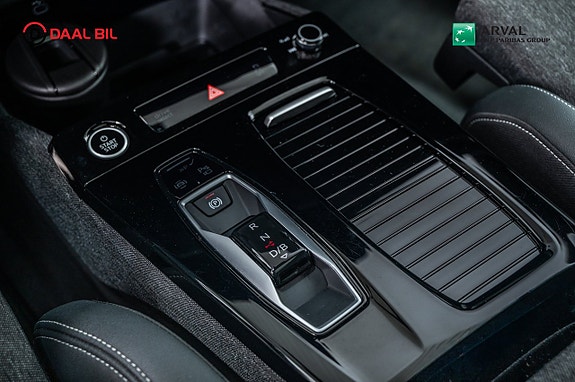 Audi Q6 e-tron 21 of 25