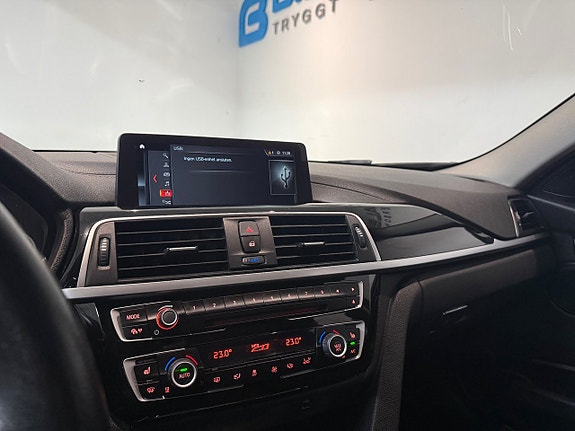 BMW 330e 15 of 17