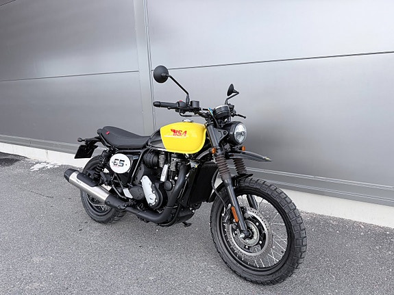 BSA Scrambler 650 Victor Yellow 2 of 12
