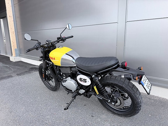 BSA Scrambler 650 Victor Yellow 8 of 12