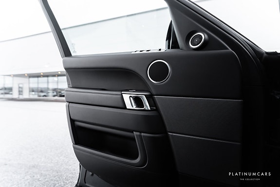 Land Rover Range Rover Sport 15 of 18