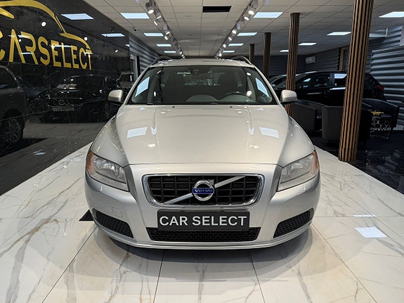 Volvo V70 8 of 23