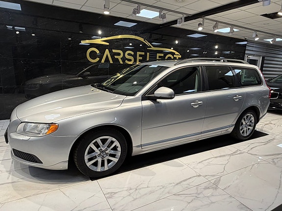 Volvo V70 2 of 23
