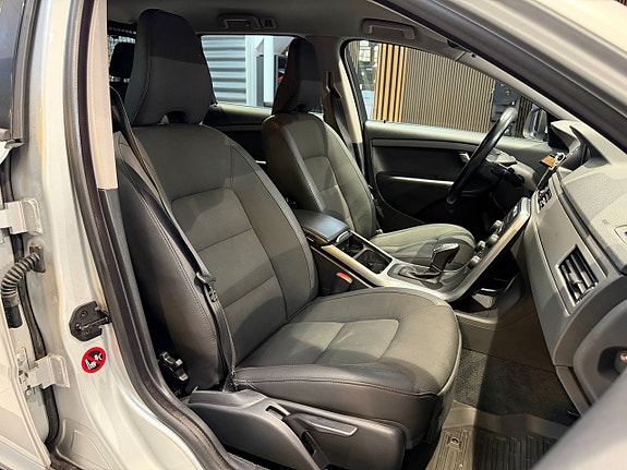 Volvo V70 18 of 23