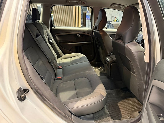 Volvo V70 16 of 23