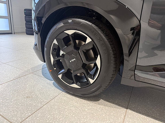 Kia EV5 18 of 22