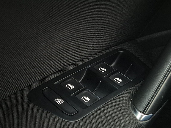 Volkswagen Golf I 11 of 26