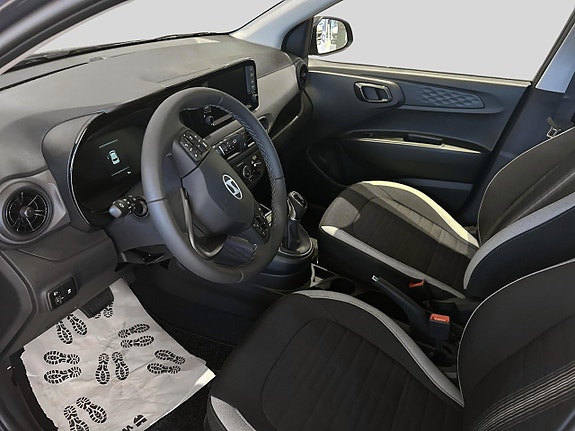 Hyundai i10 5 of 5