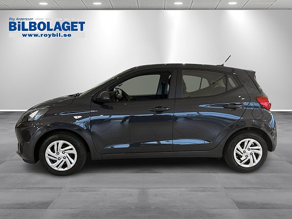 Hyundai i10 2 of 5