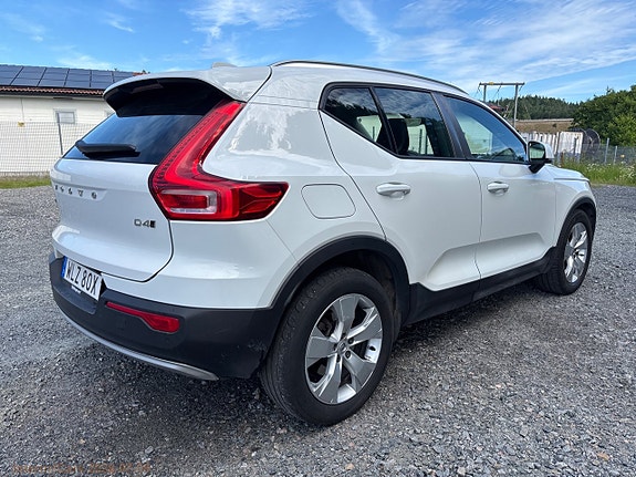 Volvo XC40 5 of 5