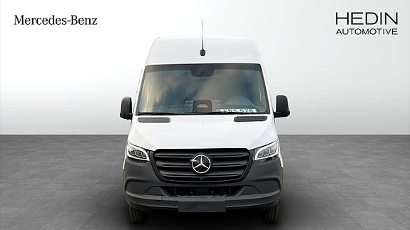 Mercedes-Benz Sprinter 412 8 of 12