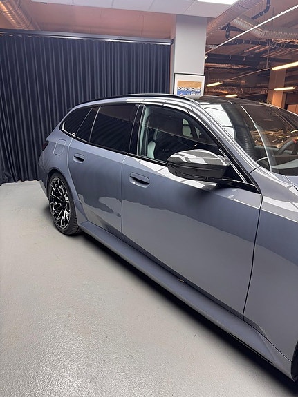 BMW M5 6 of 16