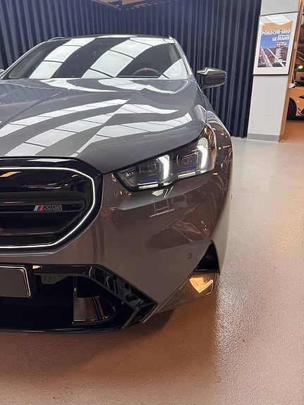 BMW M5 5 of 5