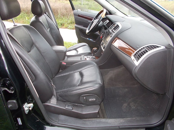 Cadillac SRX 9 of 19