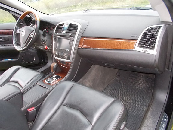 Cadillac SRX 8 of 19