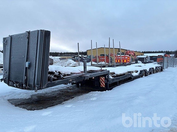 Trailer 4 axlad med hjulfickor GOLDHOFER STZ-L 4-44/80