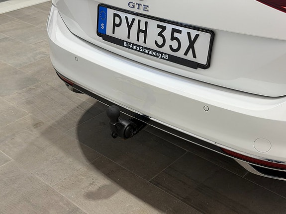 Volkswagen Passat 12 of 22